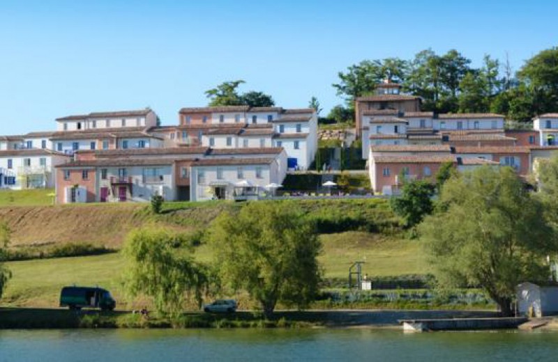 Vakantiehuis luxe 6p oustal del carlat frankrijk uitzicht